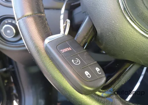 2017 Jeep Renegade Altitude Fwd z USA, uszkodzony, nr VIN ZACCJABB9HPF73144